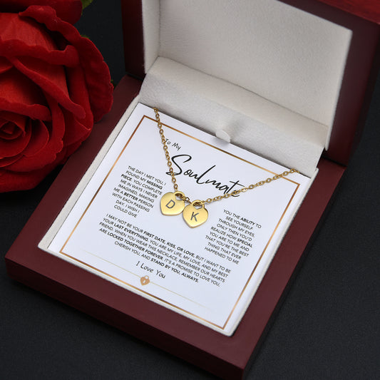 "Hearts Locked Forever" - Personalisierte Halskette & luxuriöse LED-Geschenkbox